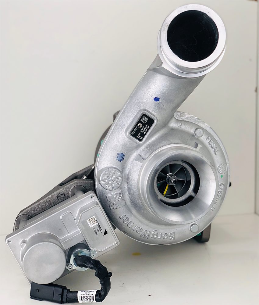 7.6L Navistar DT466 New Turbocharger 12639880001